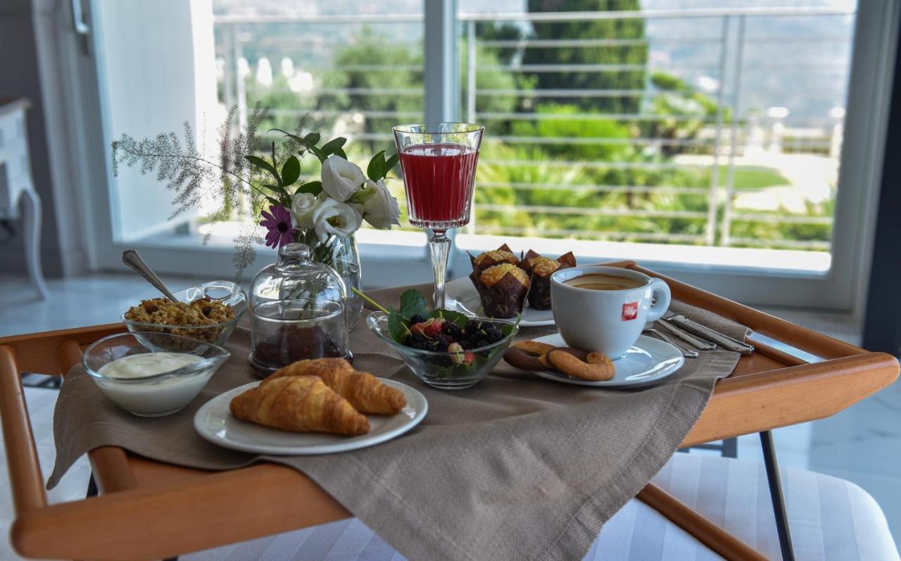 La Librata Boutique Hotel Terracina Kültér fotó