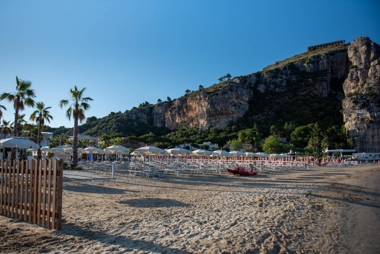 La Librata Boutique Hotel Terracina Kültér fotó